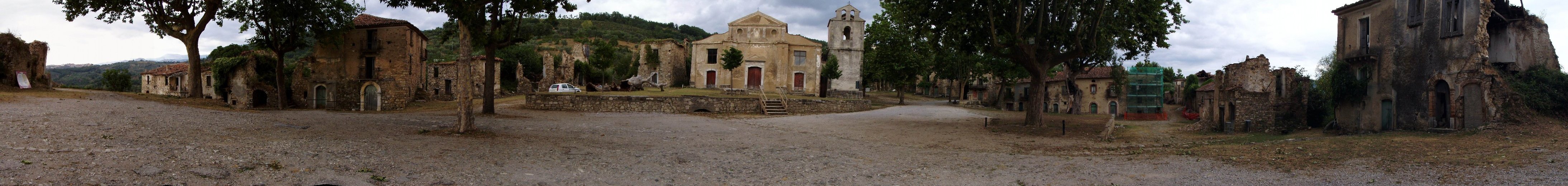 Roscigno Vecchia - La Pompei del '900